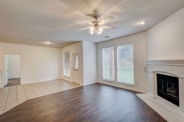 7048 Summit Parc Drive, Dallas, TX 75249