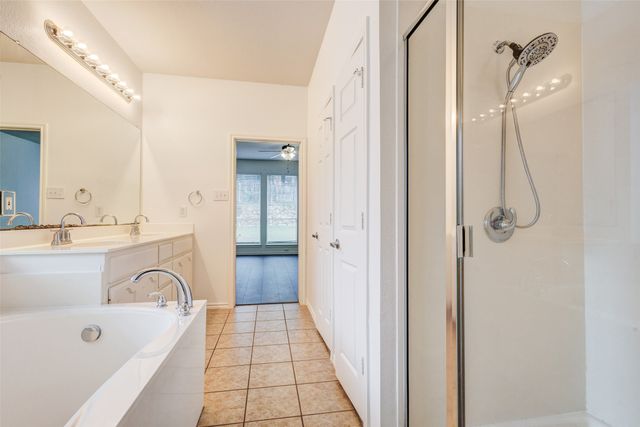 7048 Summit Parc Drive, Dallas, TX 75249