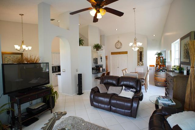 10220 Andover Coach Circle H1, Lake Worth, FL 33449