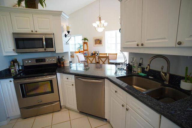 10220 Andover Coach Circle H1, Lake Worth, FL 33449