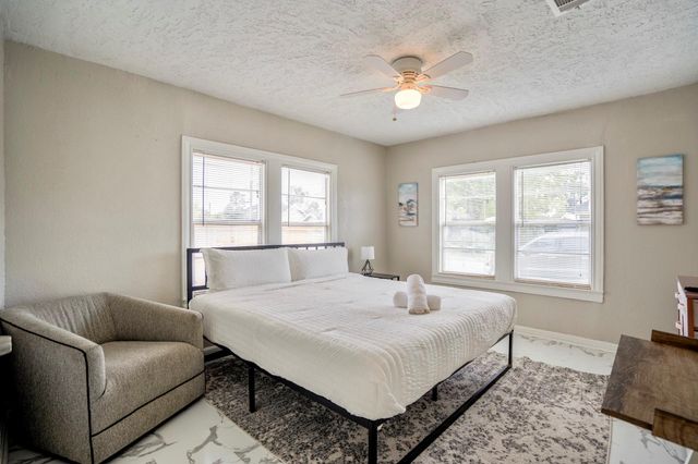 5411 Arapahoe Street, Houston, TX 77020