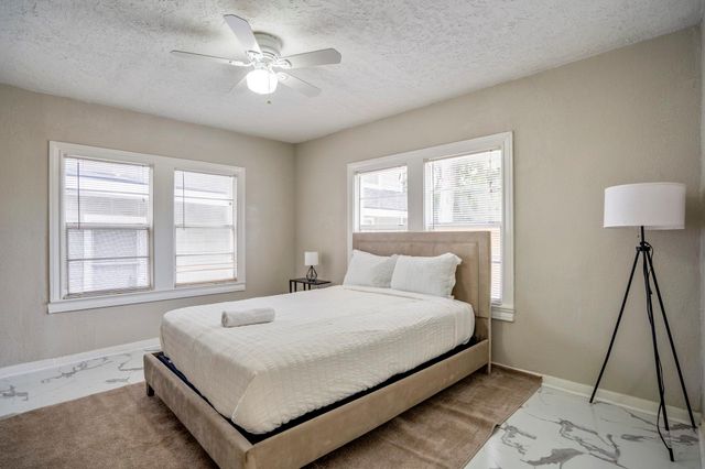 5411 Arapahoe Street, Houston, TX 77020