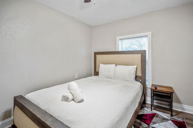 5411 Arapahoe Street, Houston, TX 77020