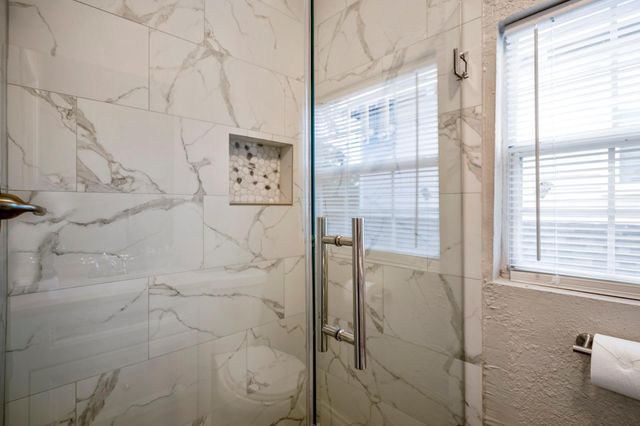 5411 Arapahoe Street, Houston, TX 77020