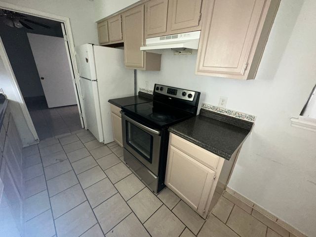 755 Botany Bay Drive, Dallas, TX 75211