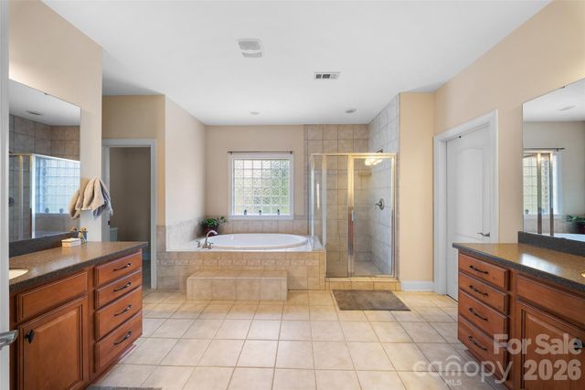 8715 Savannah Road, Harrisburg, NC 28075