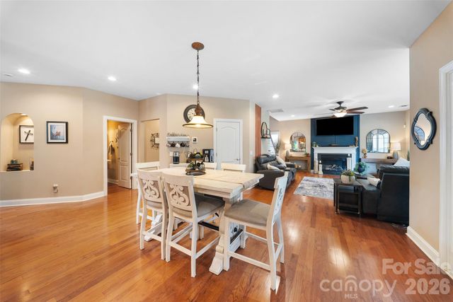 8715 Savannah Road, Harrisburg, NC 28075