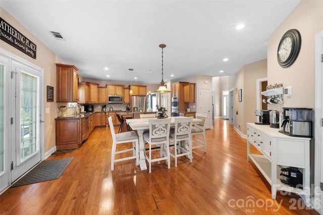 8715 Savannah Road, Harrisburg, NC 28075