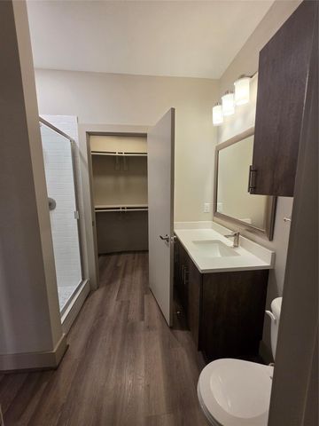 3616 Richmond 1211, Houston, TX 77046