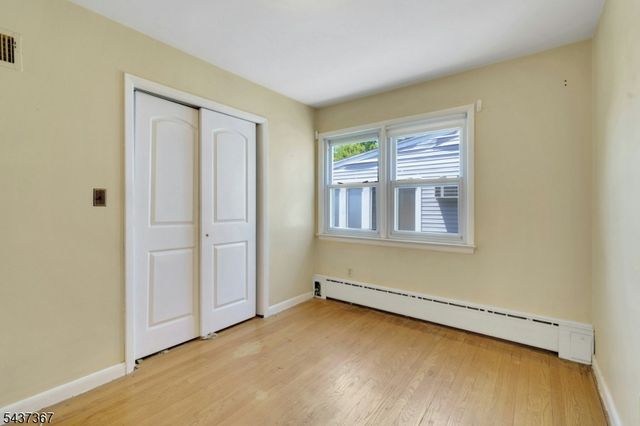316 Sanford Ave, Lyndhurst Twp., NJ 07071