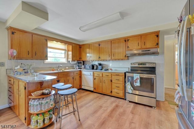 316 Sanford Ave, Lyndhurst Twp., NJ 07071