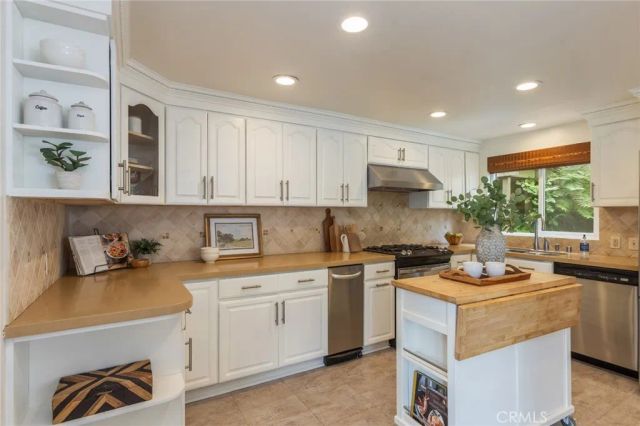 3216 Future Street, Los Angeles, CA 90065