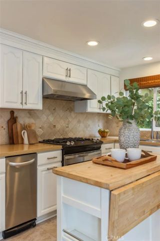 3216 Future Street, Los Angeles, CA 90065