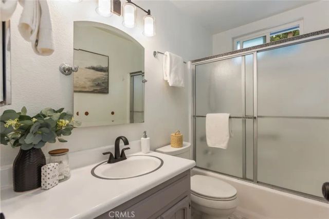 3216 Future Street, Los Angeles, CA 90065