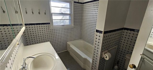 1300 S Olive Street, Pittsburg, KS 66762