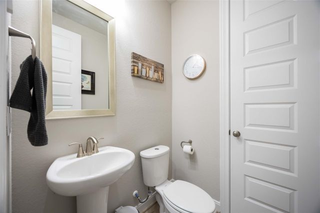 503 Highland Thicket Drive, Montgomery, TX 77316