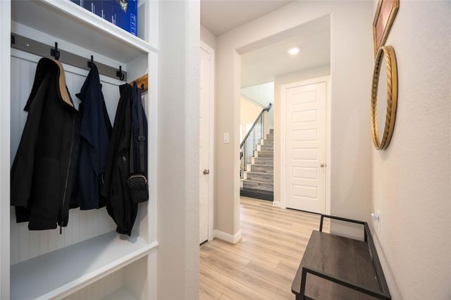 503 Highland Thicket Drive, Montgomery, TX 77316