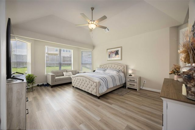 503 Highland Thicket Drive, Montgomery, TX 77316