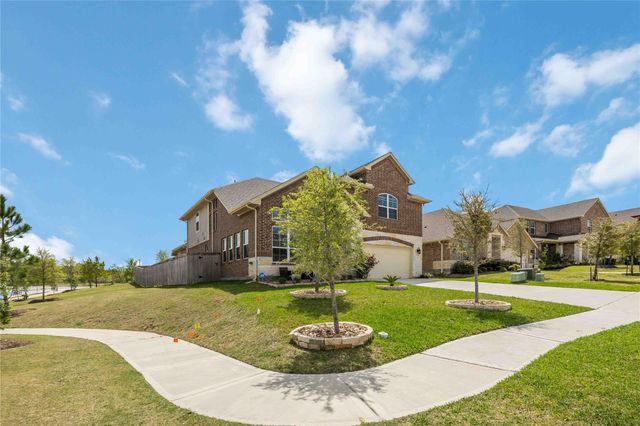 503 Highland Thicket Drive, Montgomery, TX 77316