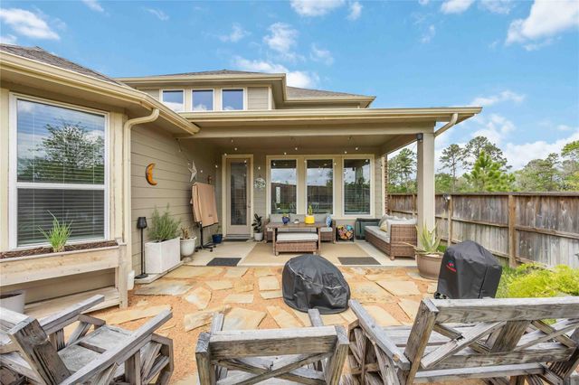 503 Highland Thicket Drive, Montgomery, TX 77316