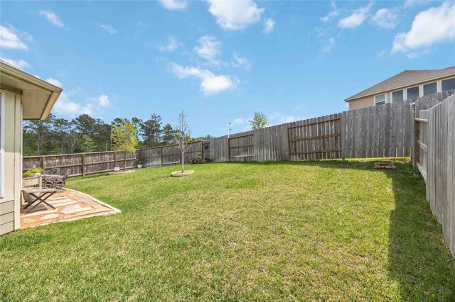 503 Highland Thicket Drive, Montgomery, TX 77316