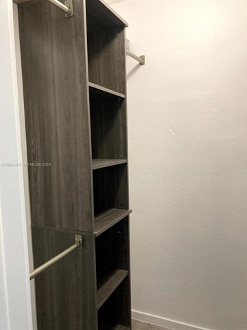 1002 NE 119th St F, Biscayne Park, FL 33161