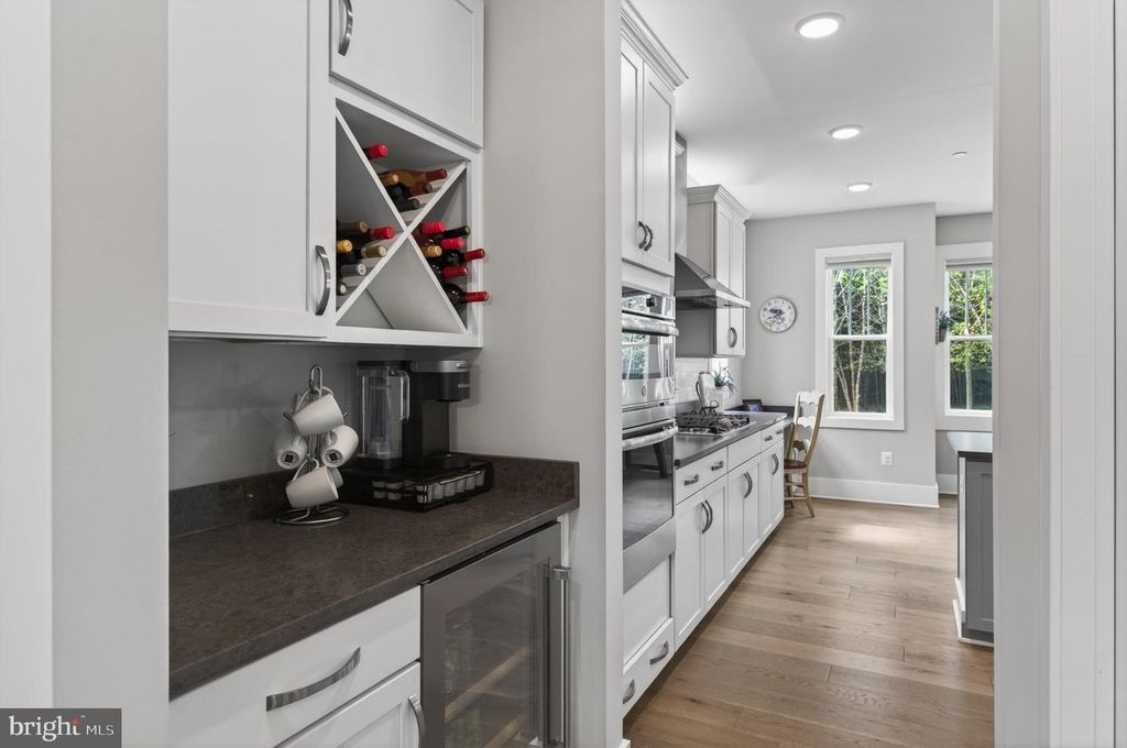 Image 17 of property listing at 38 KLEIS RD, Severna Park, MD 21146