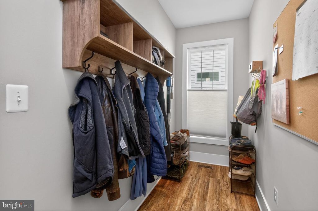 Image 19 of property listing at 38 KLEIS RD, Severna Park, MD 21146