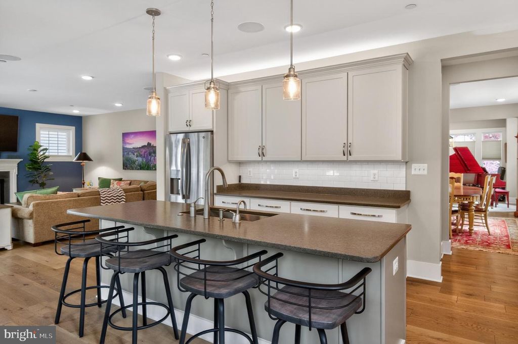 Image 2 of property listing at 38 KLEIS RD, Severna Park, MD 21146