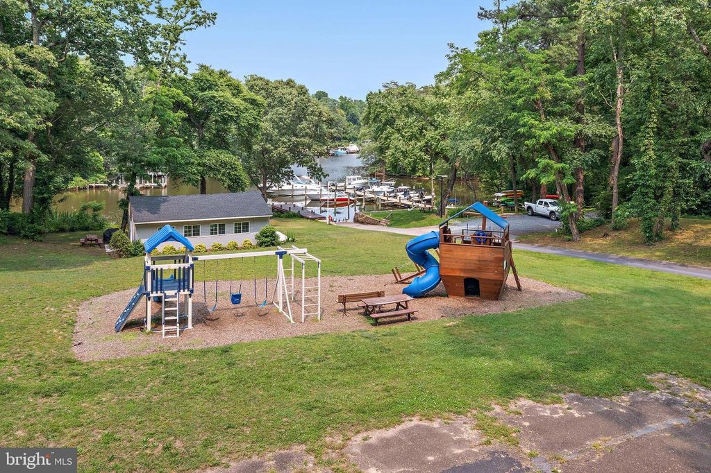 Image 50 of property listing at 38 KLEIS RD, Severna Park, MD 21146