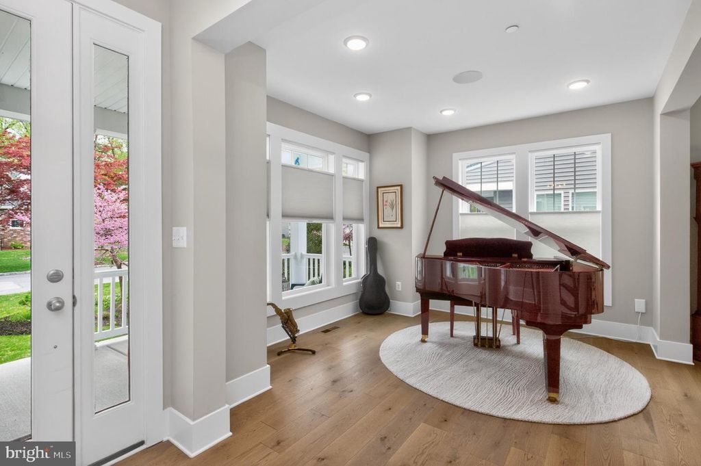 Image 7 of property listing at 38 KLEIS RD, Severna Park, MD 21146