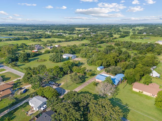 334 Eddy Avenue, Joshua, TX 76058