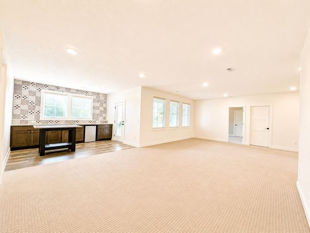 1502 N Shadow Rock Dr, Andover, KS 67002