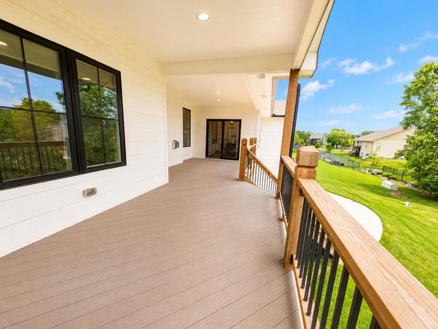 1502 N Shadow Rock Dr, Andover, KS 67002