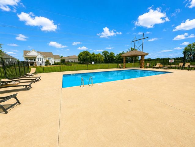 1502 N Shadow Rock Dr, Andover, KS 67002