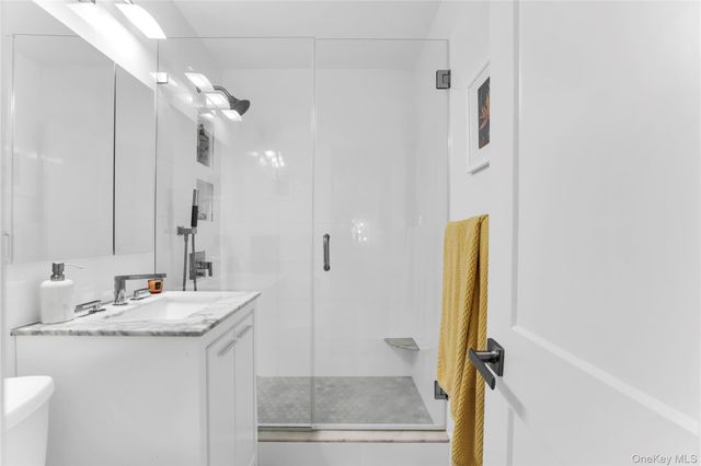 1085 Warburton 210, Yonkers, NY 10701
