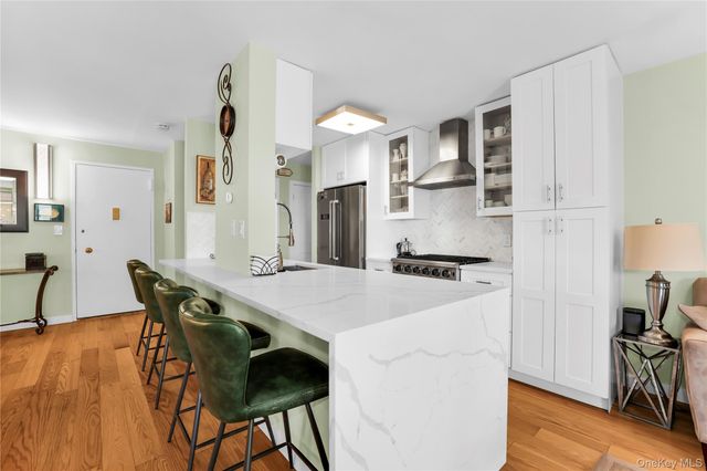 1085 Warburton 210, Yonkers, NY 10701
