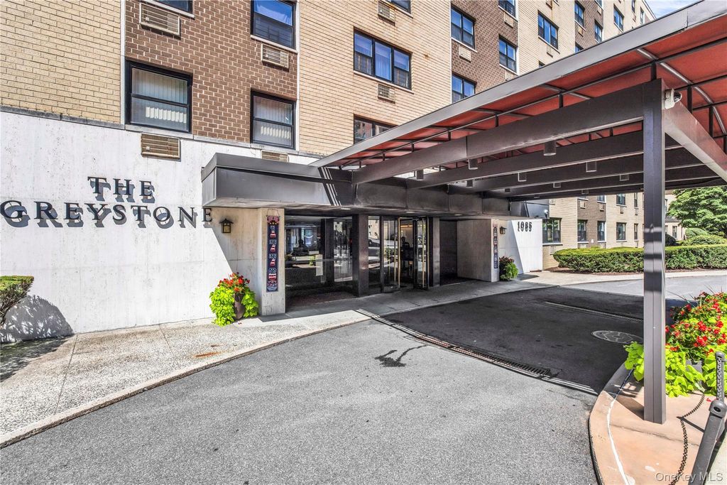 1085 Warburton 210, Yonkers, NY 10701 — photo 4