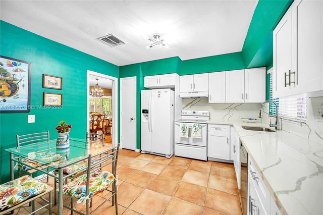 8701 SW 87th Ct, Miami, FL 33173