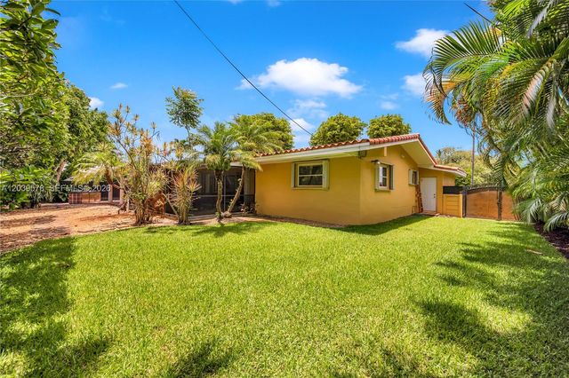 8701 SW 87th Ct, Miami, FL 33173