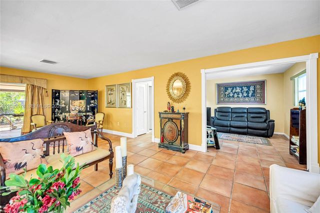 8701 SW 87th Ct, Miami, FL 33173