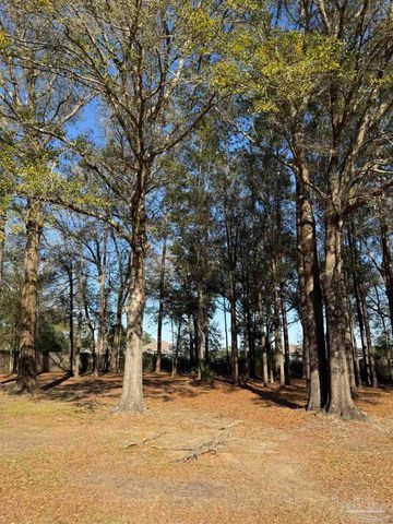 4124 Erika Ct, Pensacola, FL 32526