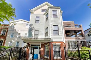 3245 N LAKEWOOD Avenue 3, Chicago, IL 60657