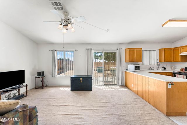 1208 Oakwood Lane, Rosamond, CA 93560