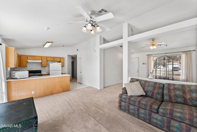 1208 Oakwood Lane, Rosamond, CA 93560