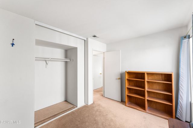 1208 Oakwood Lane, Rosamond, CA 93560