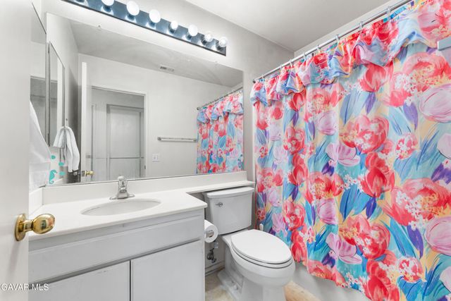 1208 Oakwood Lane, Rosamond, CA 93560