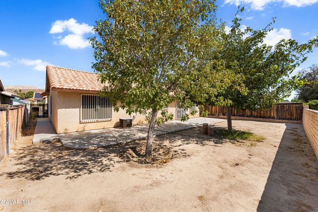 1208 Oakwood Lane, Rosamond, CA 93560