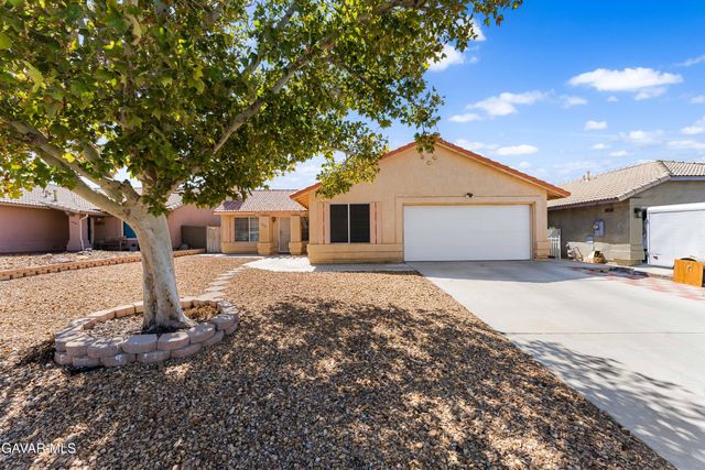 1208 Oakwood Lane, Rosamond, CA 93560