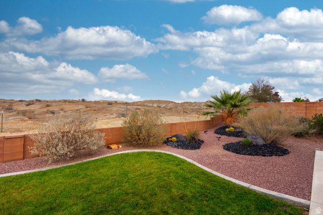 1651 E WOLF HOLE DR, St. George, UT 84790